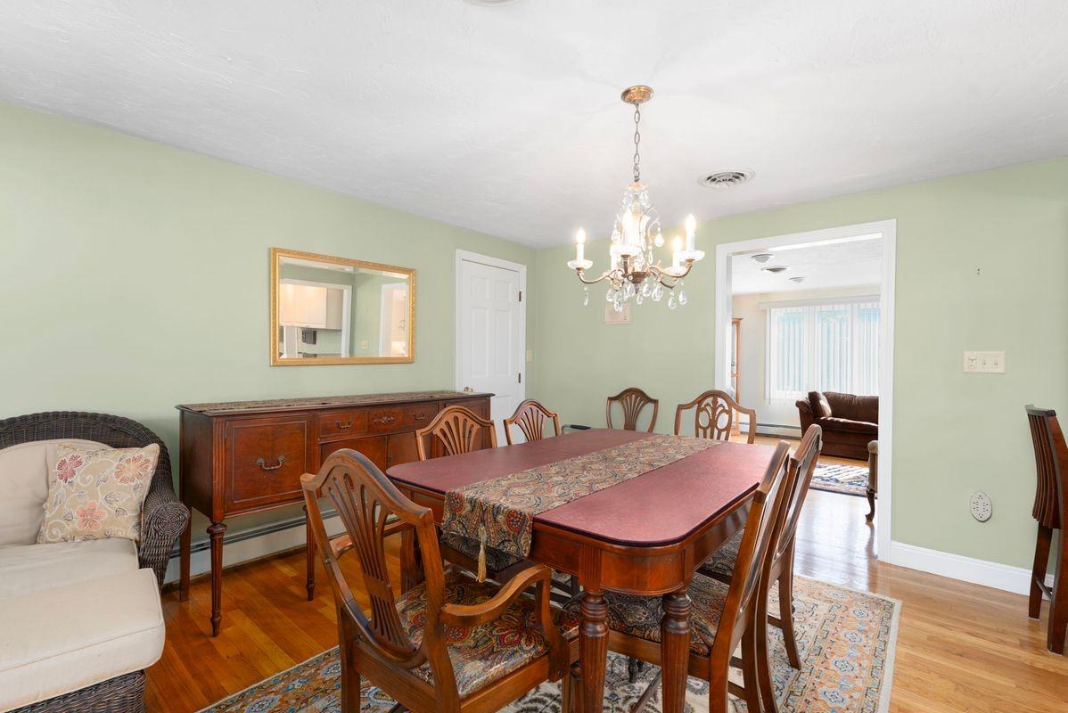 117 Randall St - Photo 7 of 8