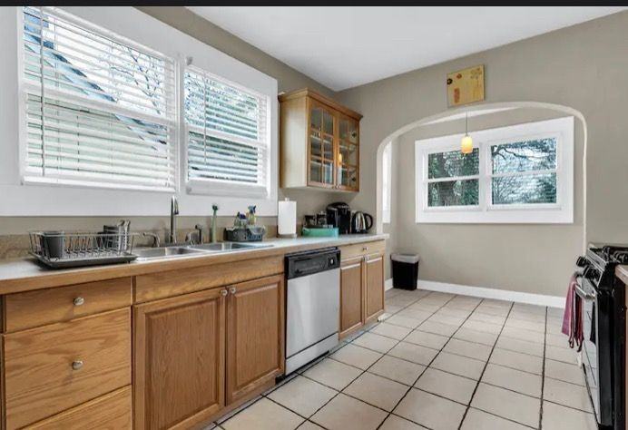 1354 Winburn Dr - Photo 4 of 11