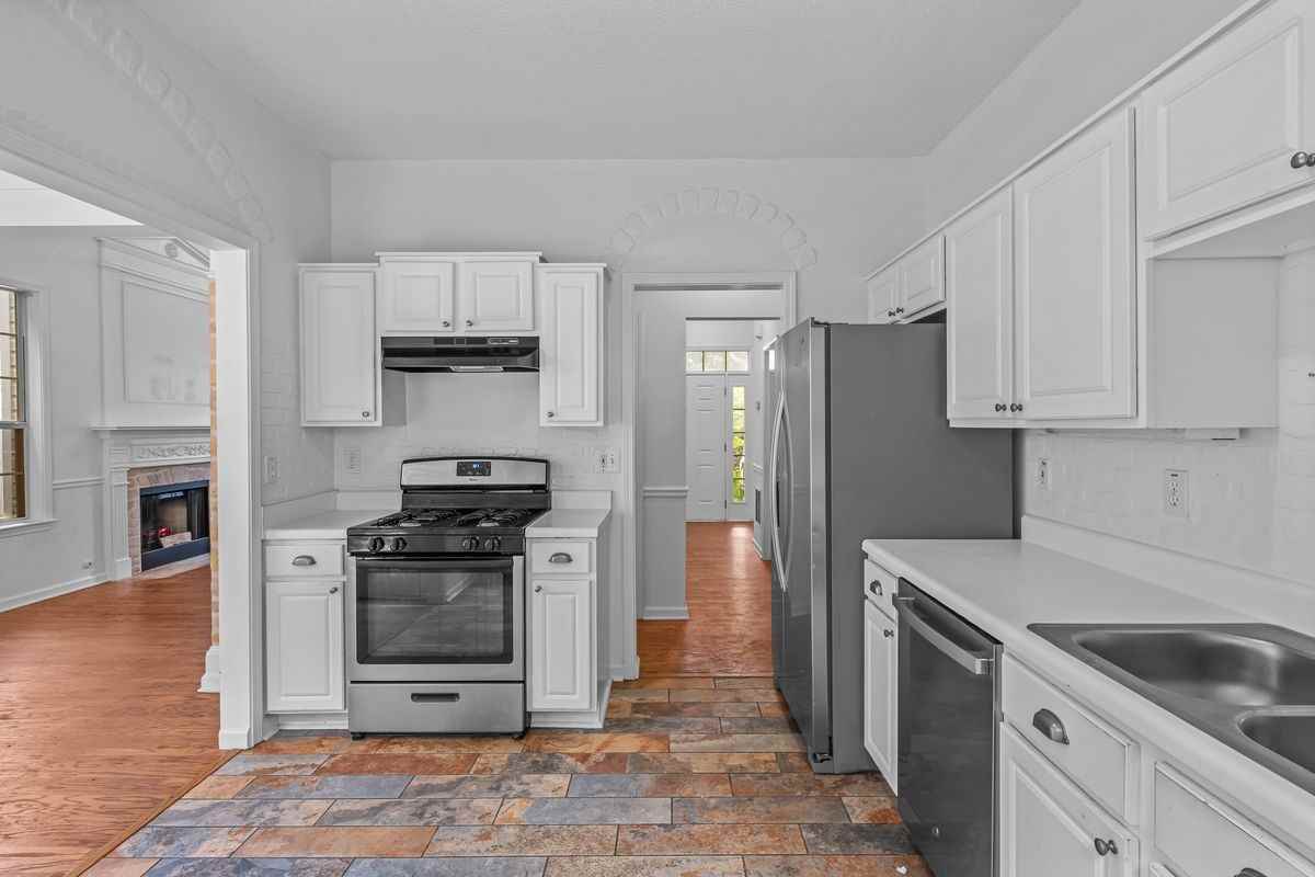 1163 Rhyne Chase Se - Photo 4 of 5