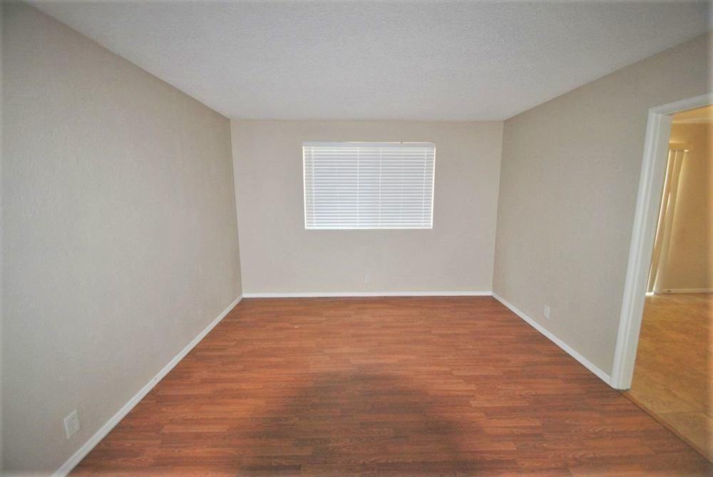 18522 E Duell St #20 - Photo 3 of 9