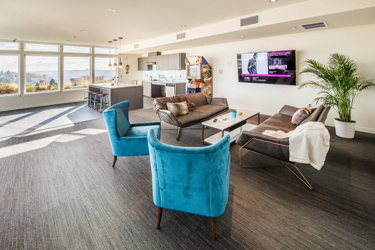 Reverb - Photo 4 of 20