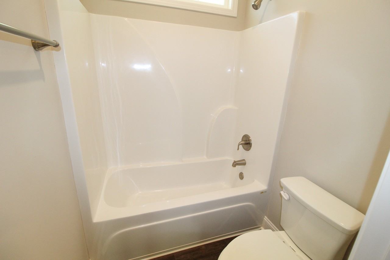 33 Grove Cir - Photo 2 of 23