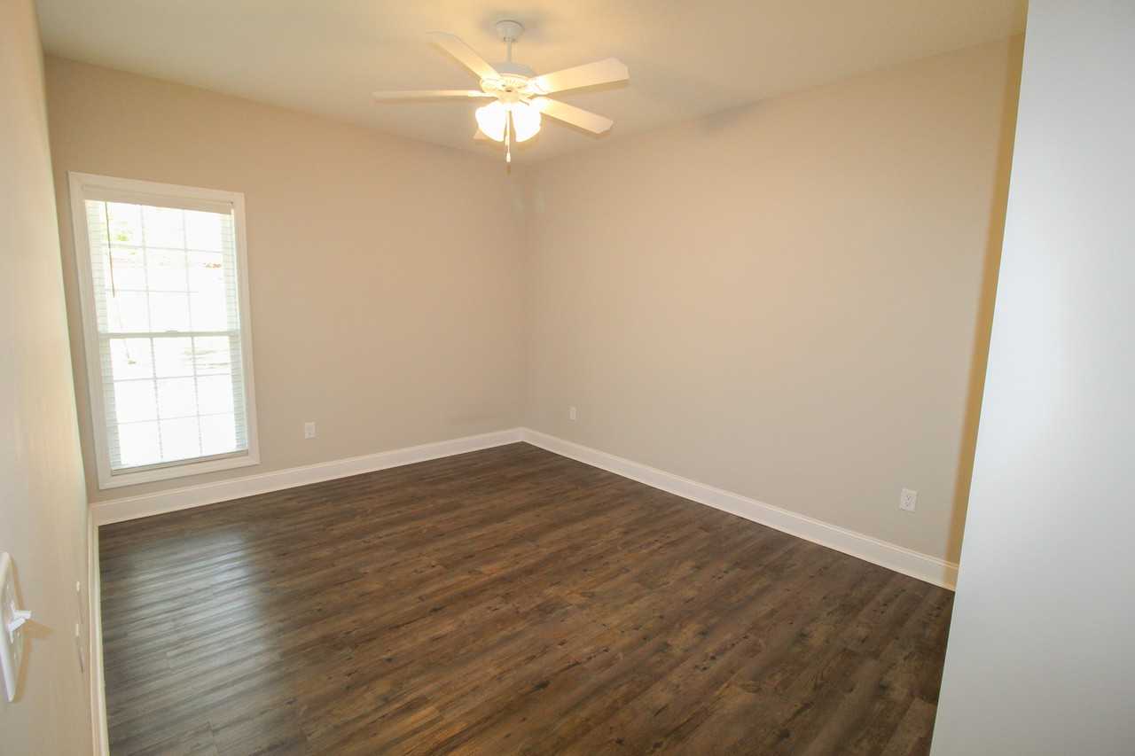 33 Grove Cir - Photo 3 of 23