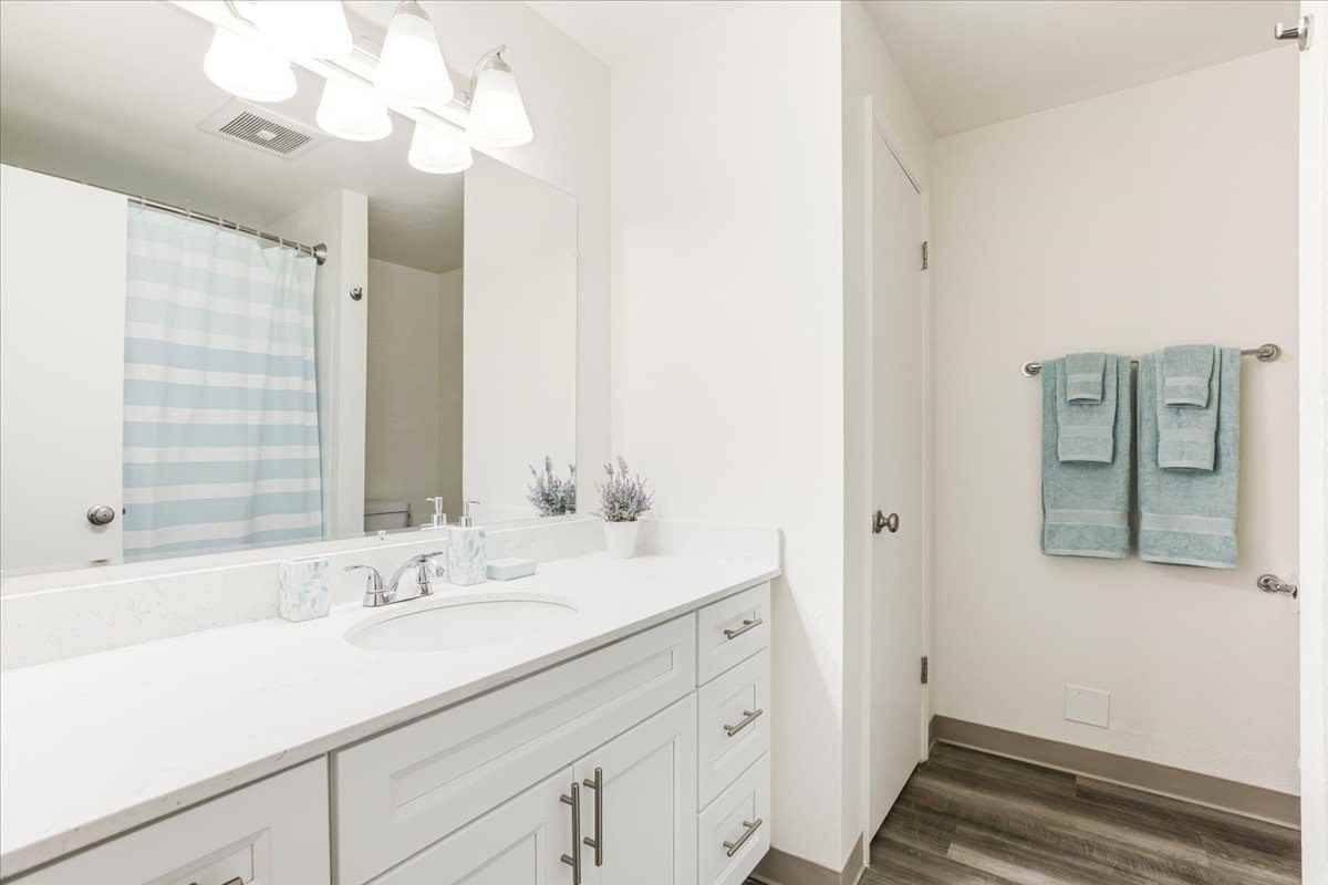 Heritage Crossing Townhome Apartments - Photo 7 of 12