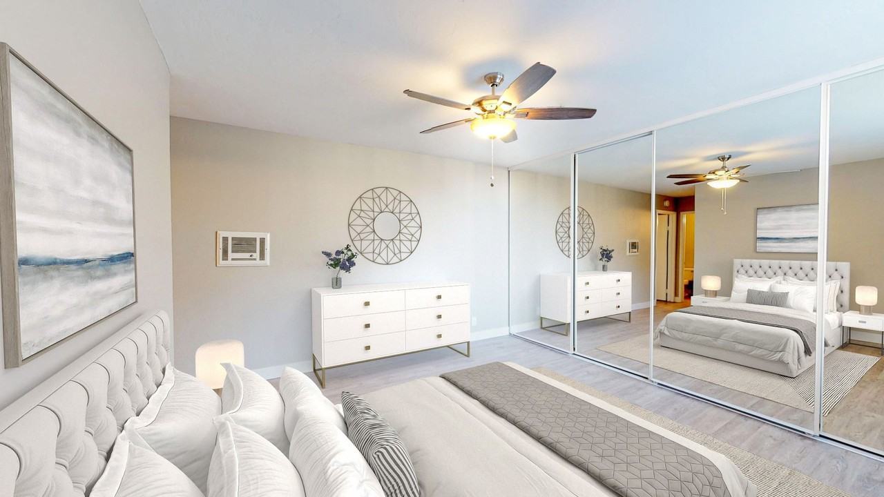 Fleetwood - Photo 5 of 50