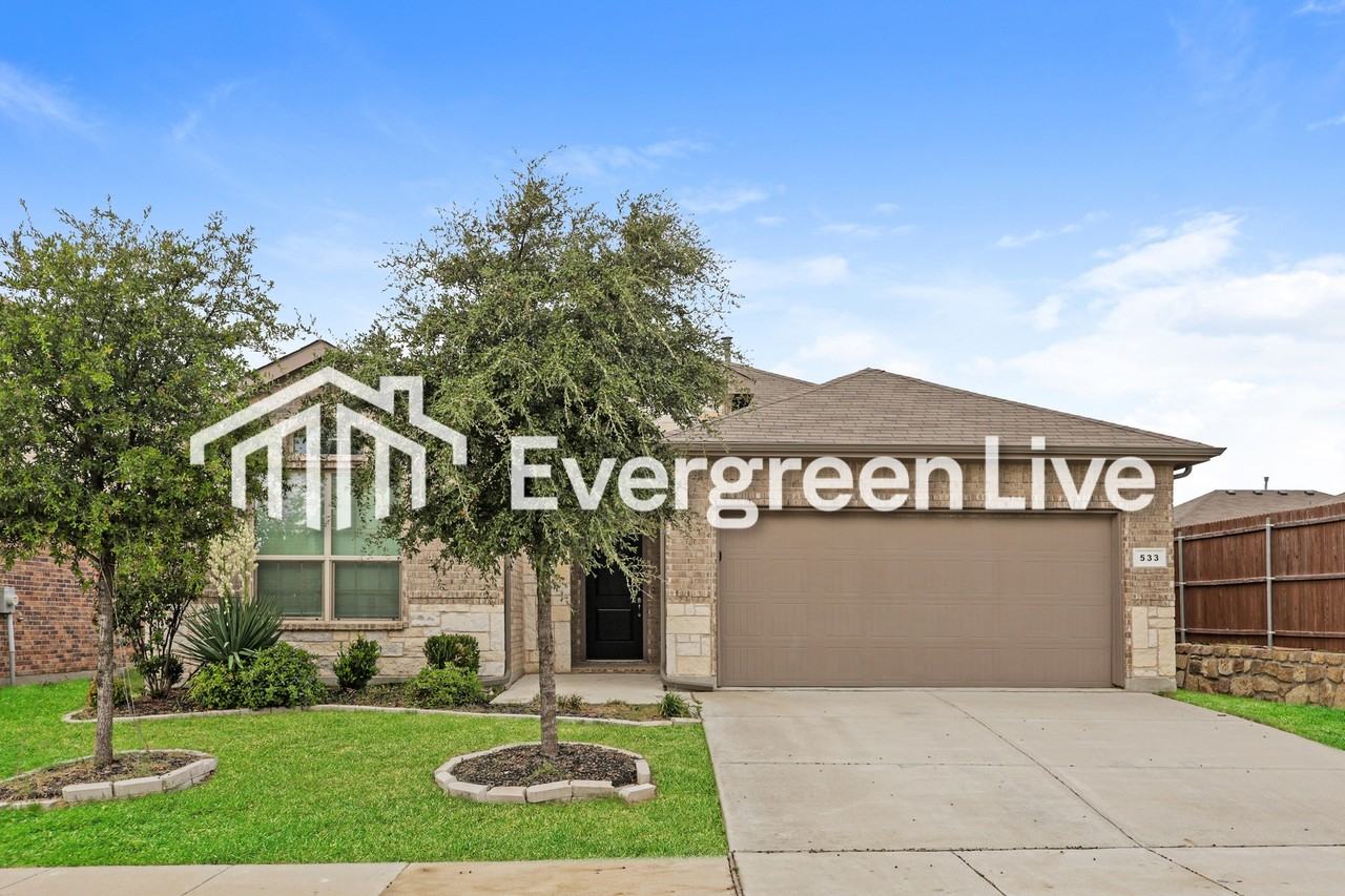 533 Frenchpark Drive - Photo 2 of 16