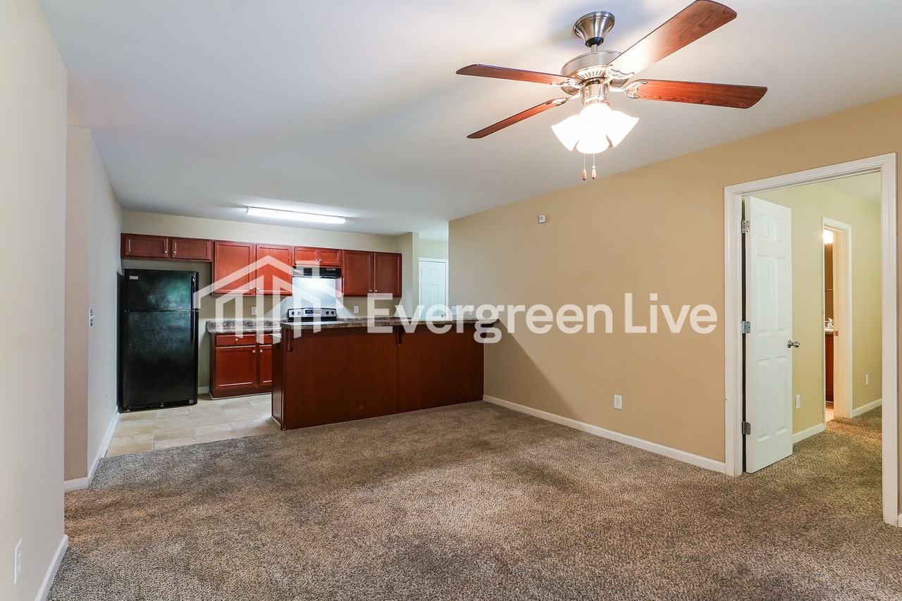 12817 Abby Ln - Photo 3 of 14