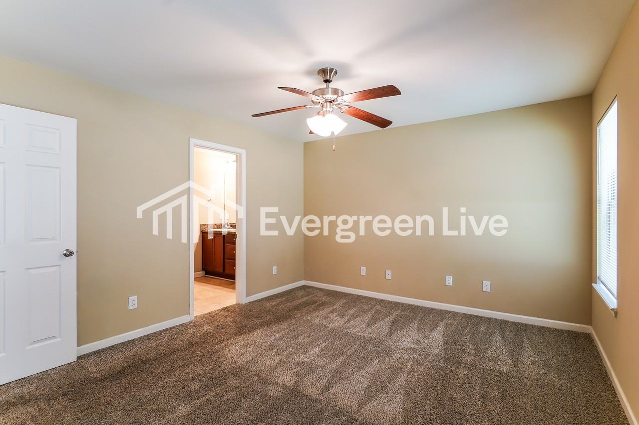 12817 Abby Ln - Photo 5 of 14