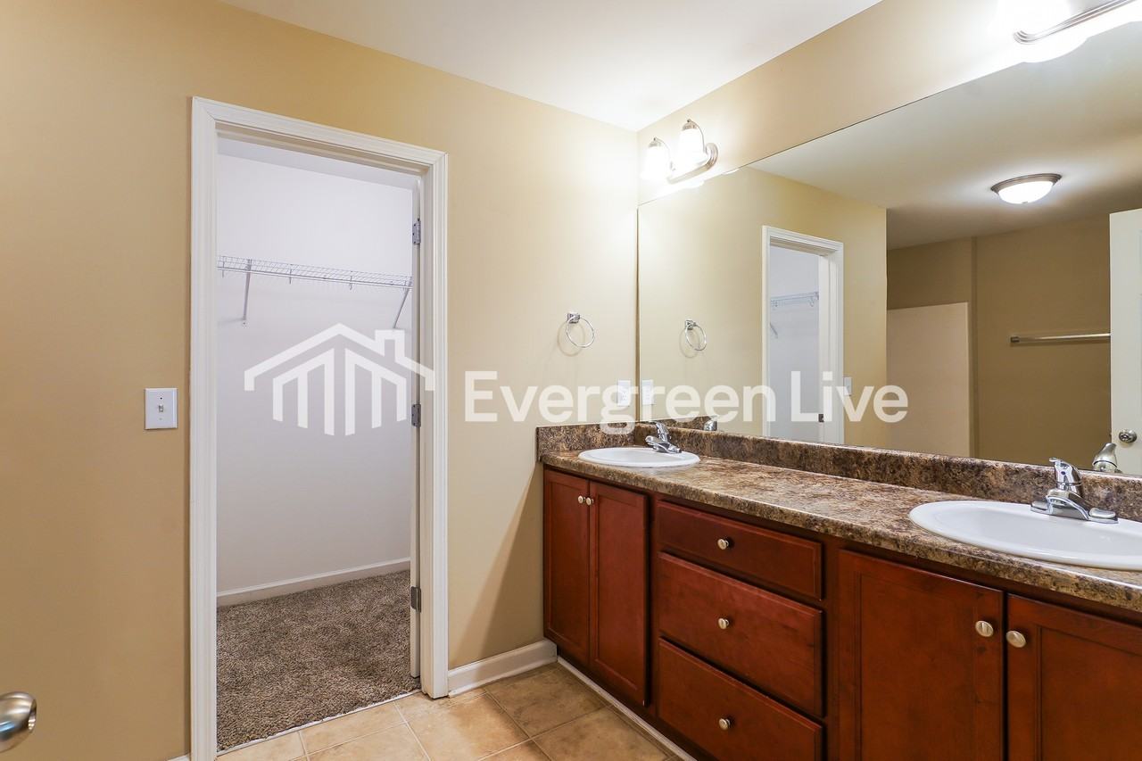 12817 Abby Ln - Photo 7 of 14