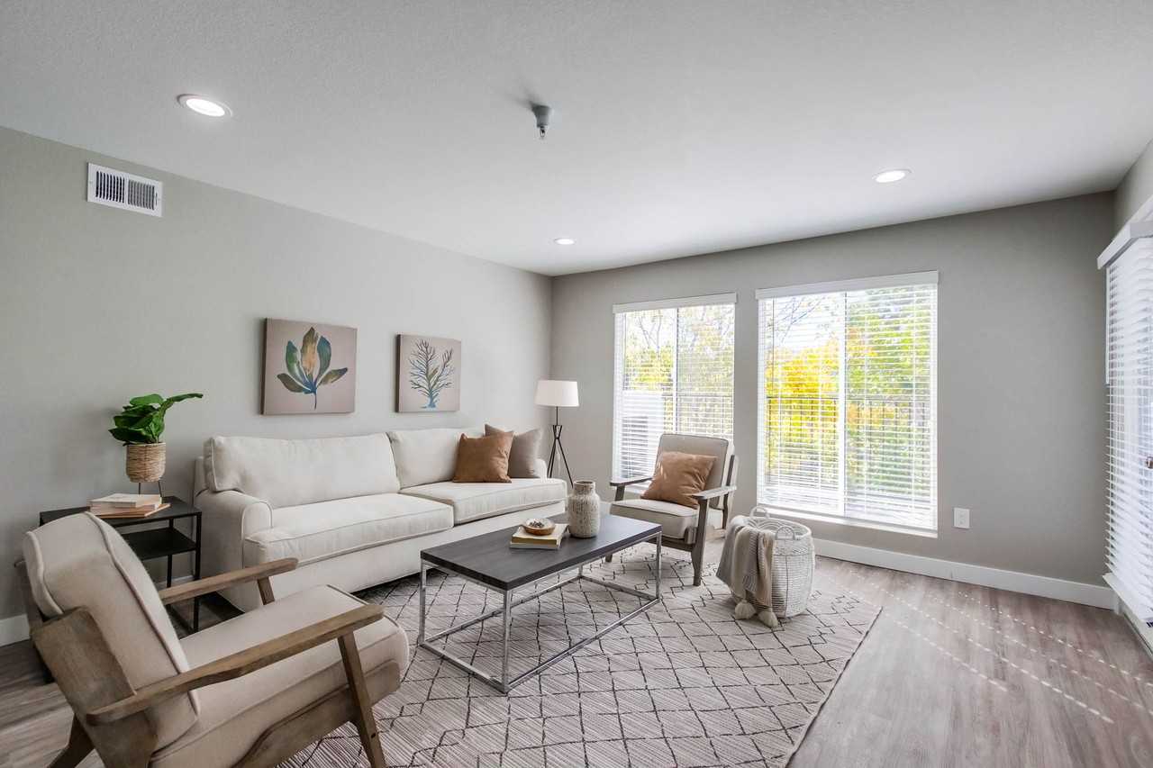 Eugene Eddy - Photo 2 of 18