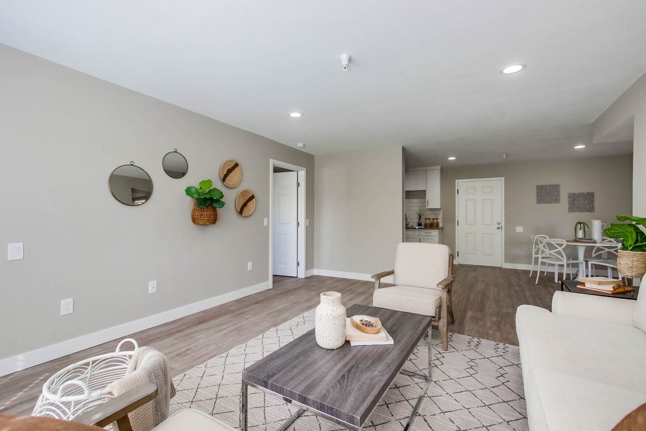 Eugene Eddy - Photo 5 of 18