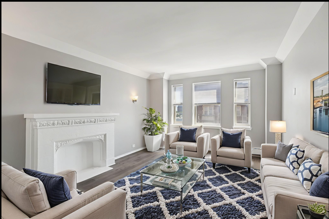 7144 S Jeffery - Photo 3 of 34