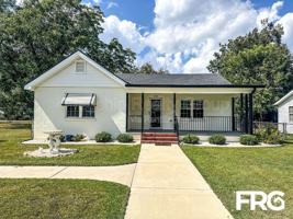 featured image of 309 S Pender St