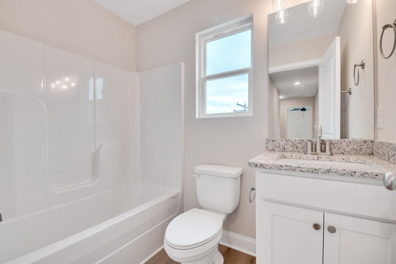 1922 S Watkins St - Photo 5 of 13