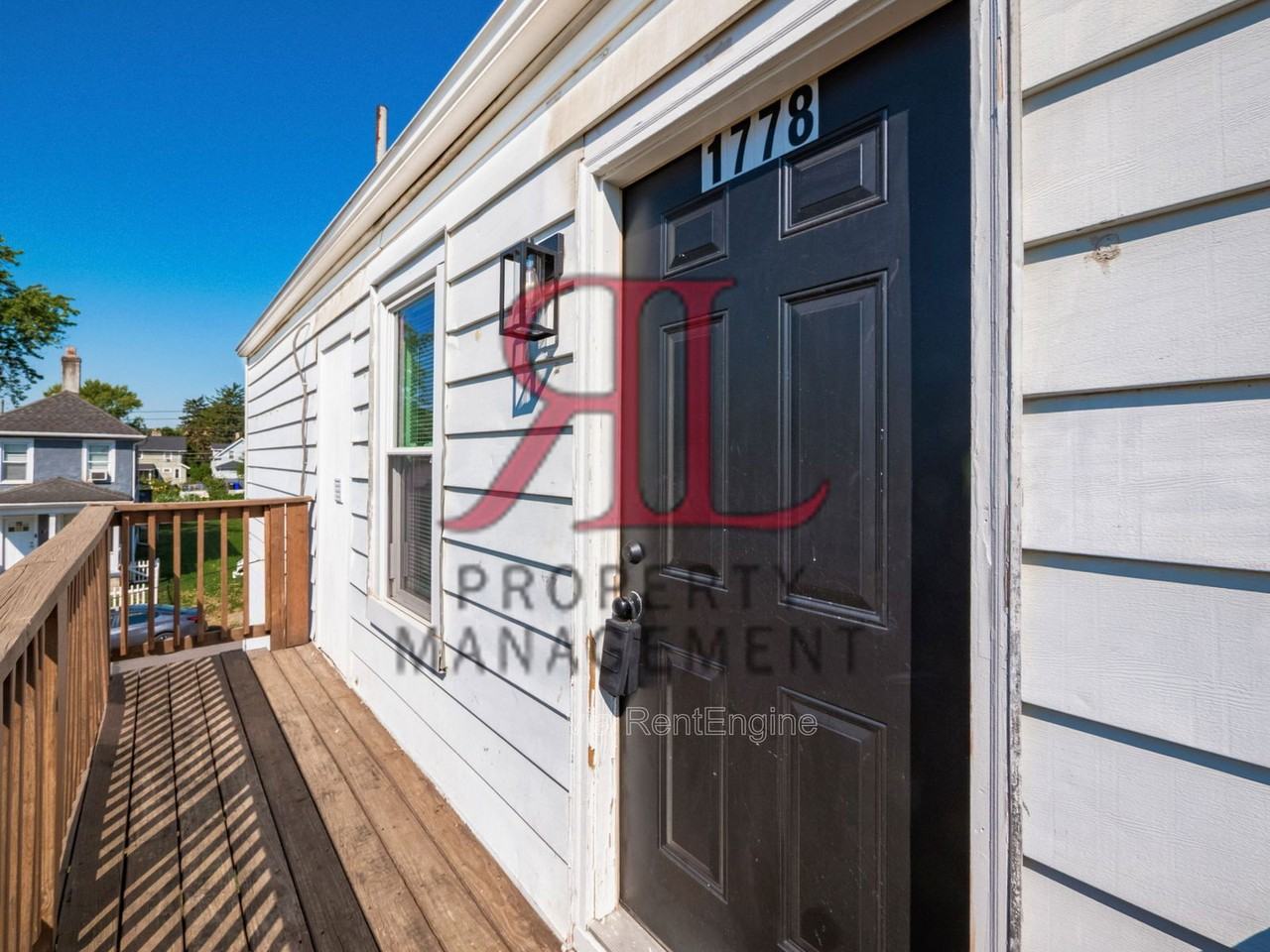 1778 S 8th St - Photo 3 of 24