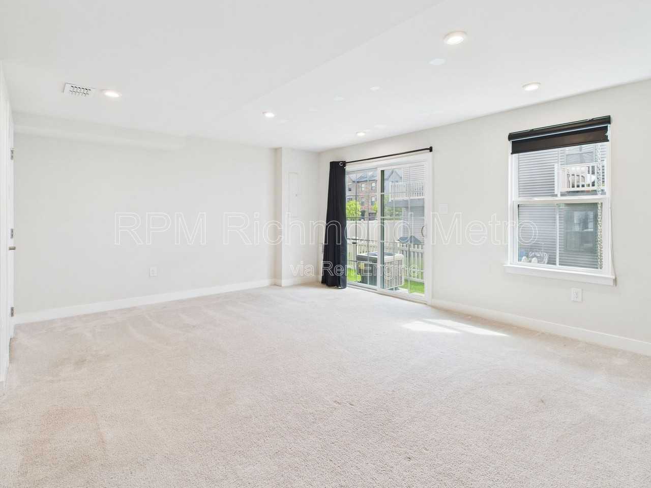 2104 Boro Ridge St - Photo 6 of 34