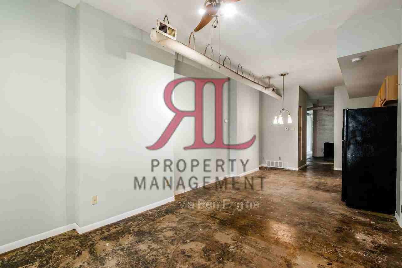 821 Oak Street - Photo 5 of 24