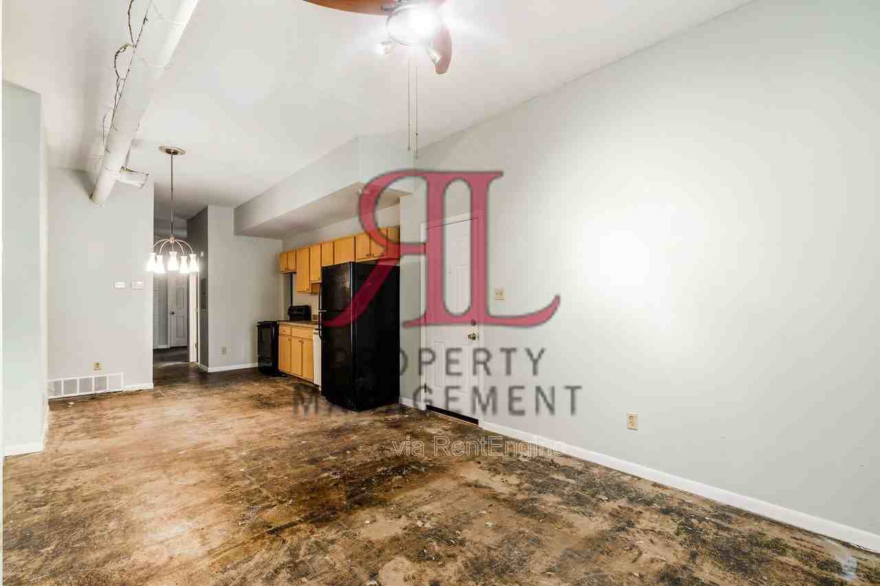 821 Oak Street - Photo 6 of 24