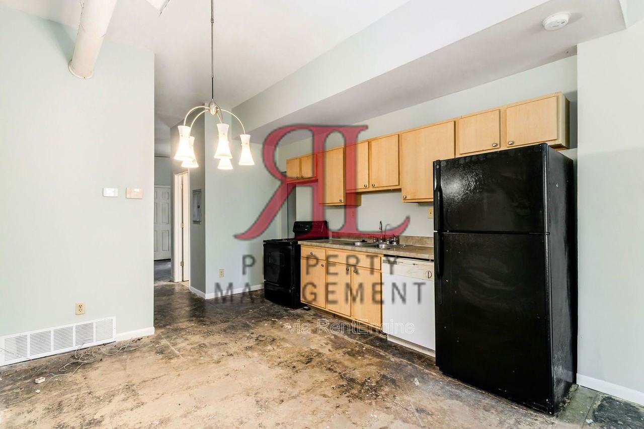 821 Oak Street - Photo 7 of 24