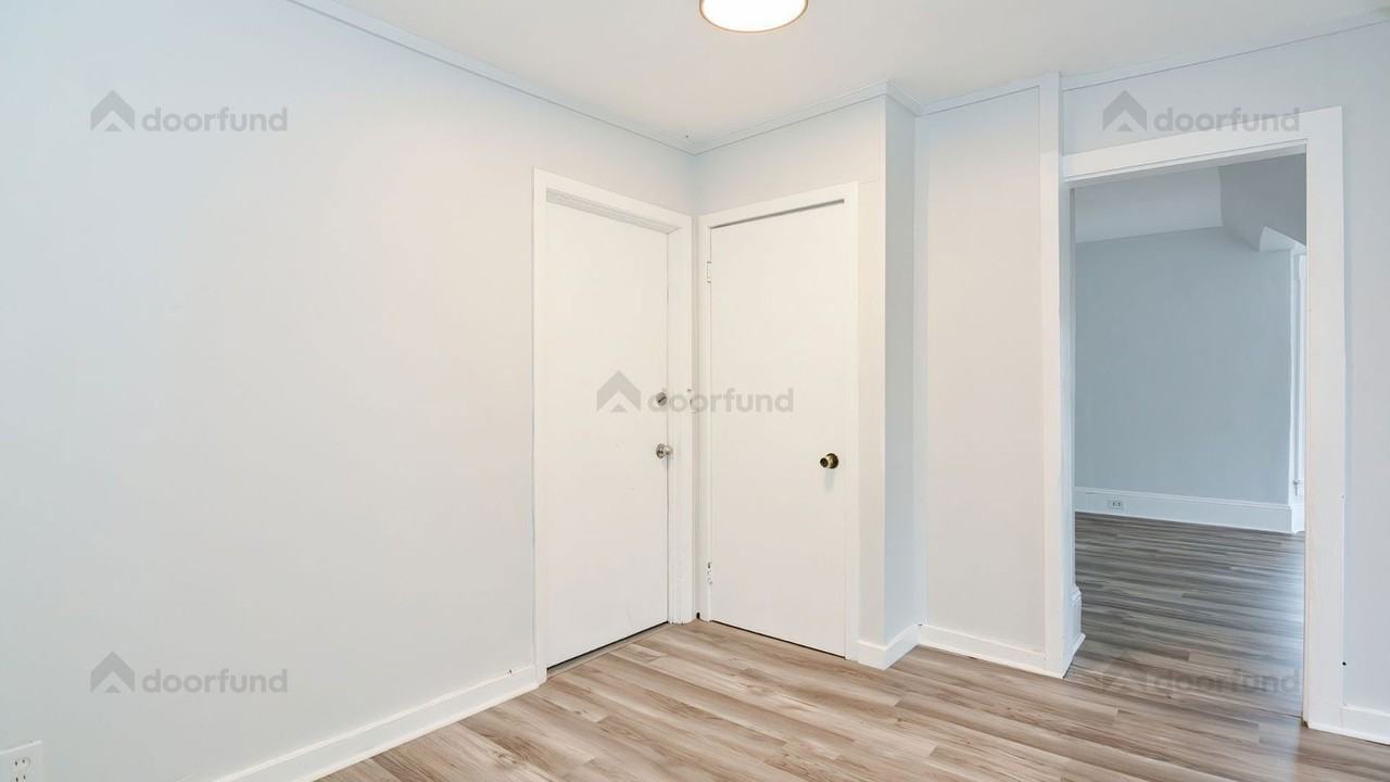 144 Franklin St #5 - Photo 7 of 30