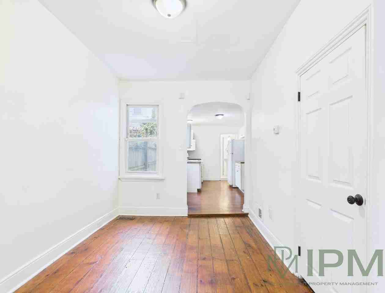 1311 Penn St - Photo 2 of 23