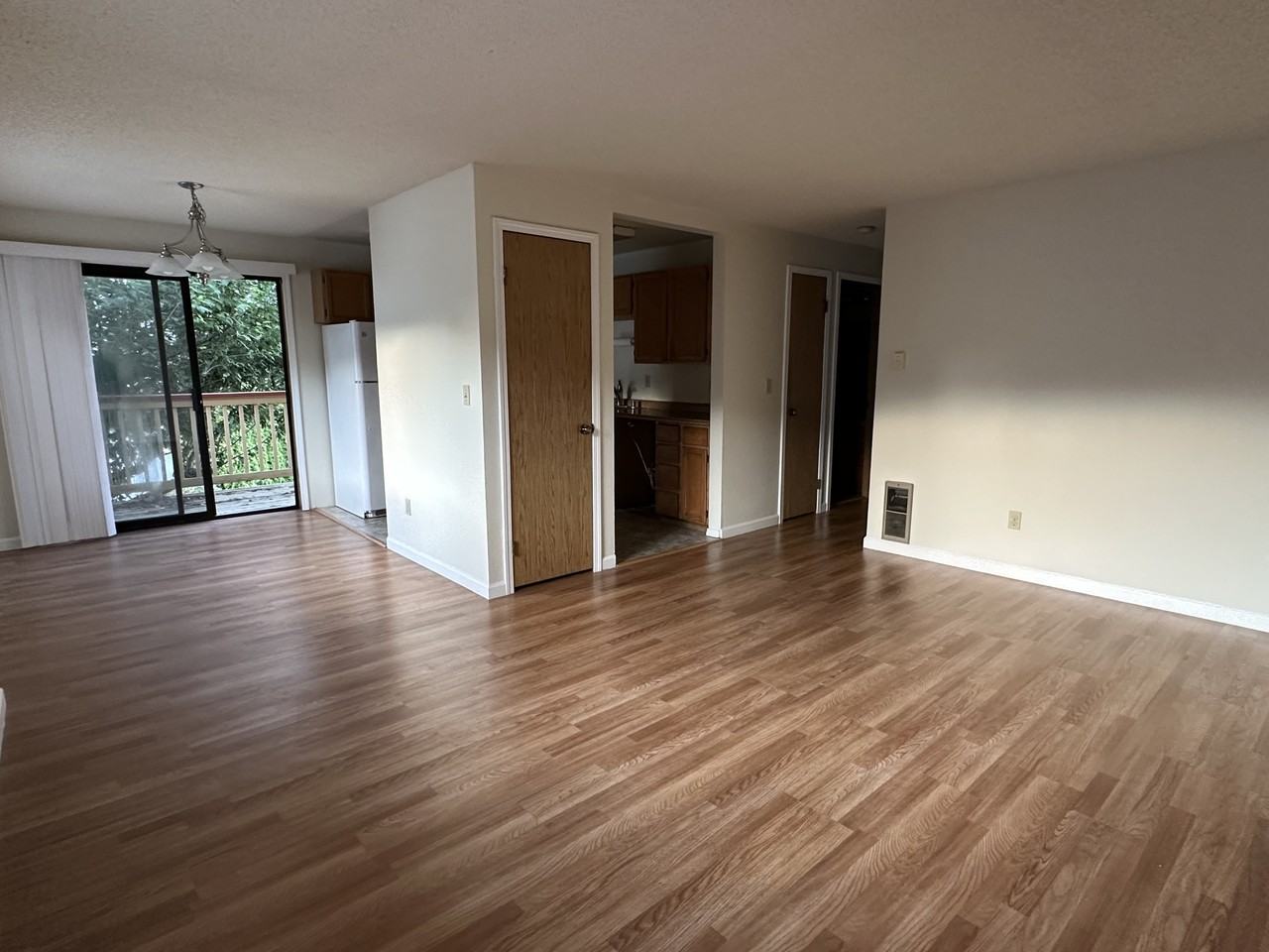 428 Stow Ave S #1 - Photo 4 of 15