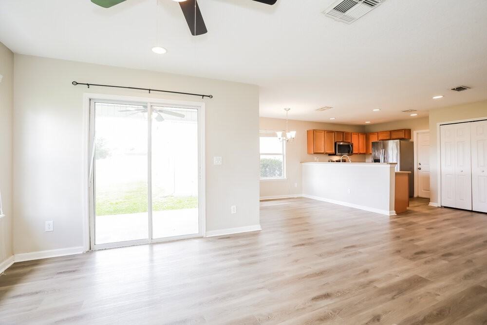 635 Sunny Stroll Dr - Photo 5 of 16