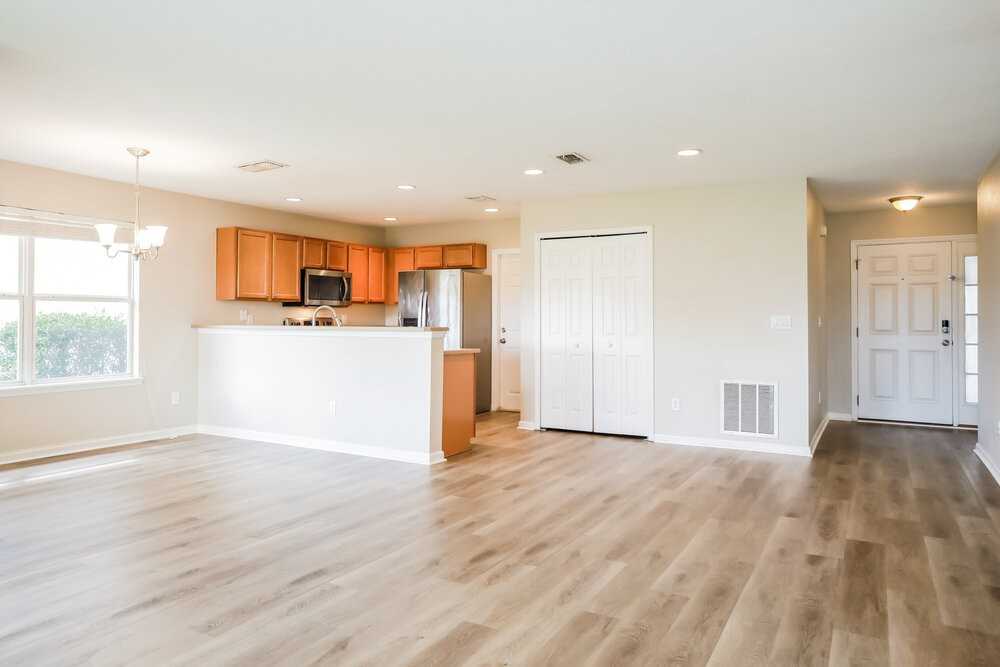 635 Sunny Stroll Dr - Photo 6 of 16