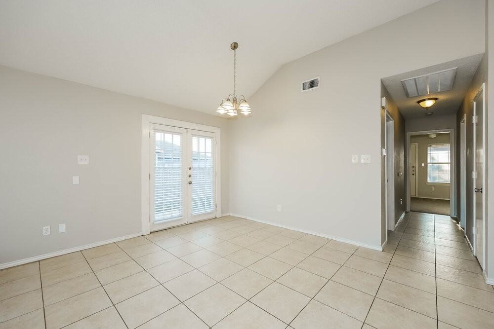 1521 Becky Ln - Photo 5 of 16