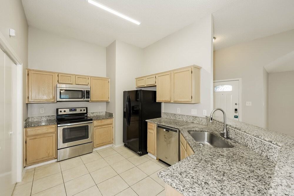 1521 Becky Ln - Photo 6 of 16