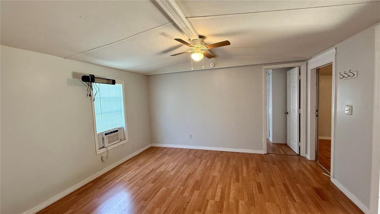5109 Hibiscus Rd - Photo 5 of 20