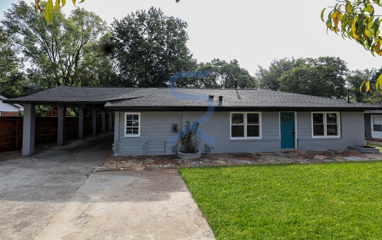 870 Teton Ave Se - Photo 2 of 20