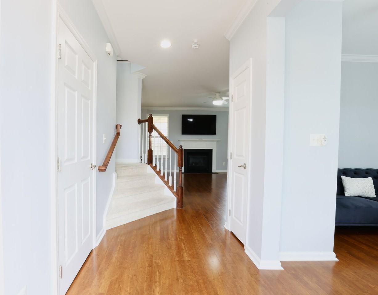 2408 Scuppers Lane - Photo 3 of 40