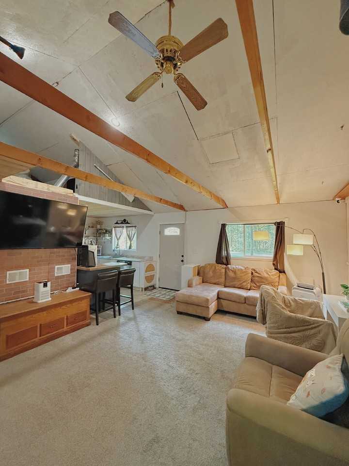 894 W Walter Rd - Photo 2 of 5