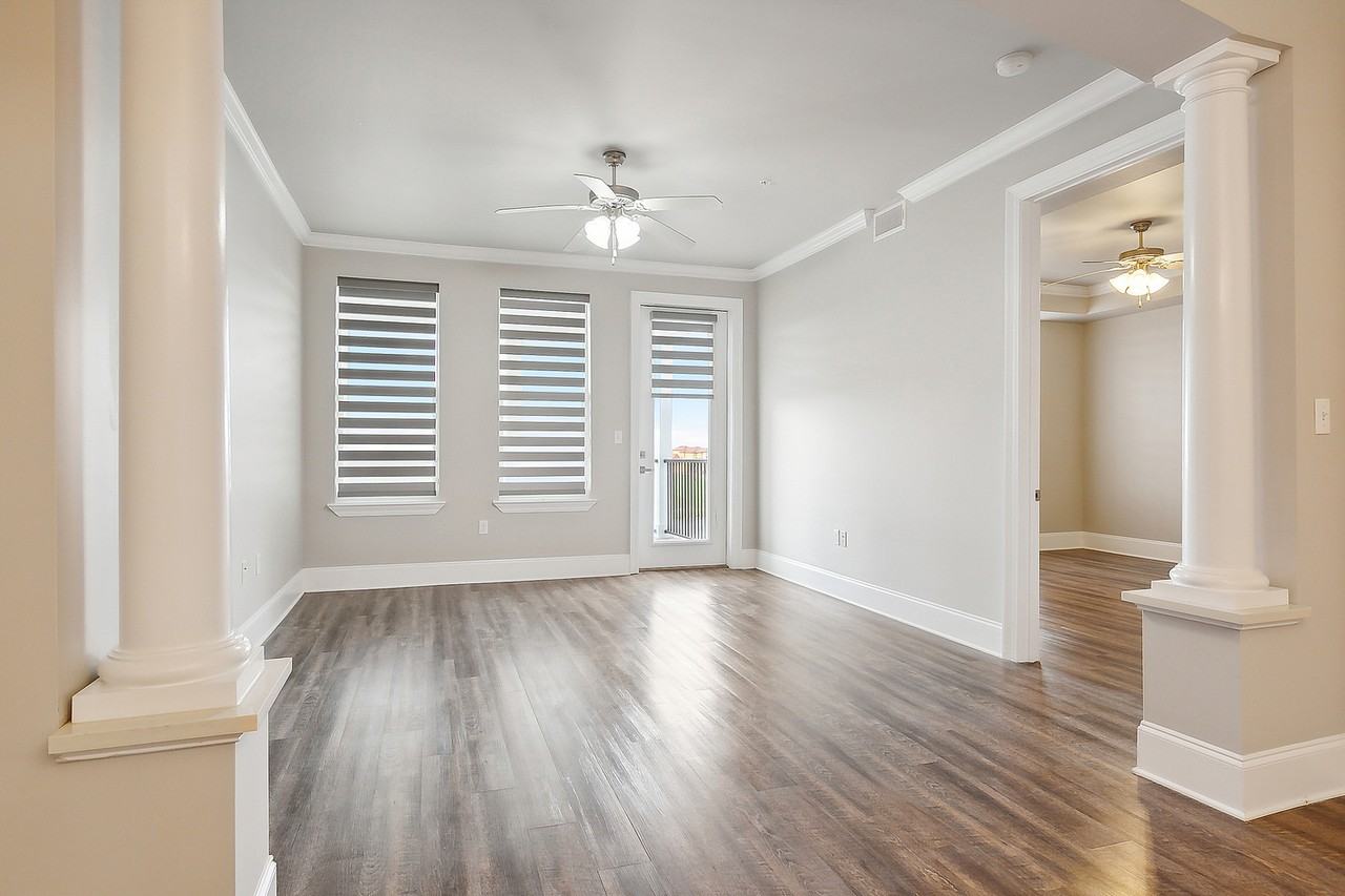 3900 Lakeshore Boulevard #112