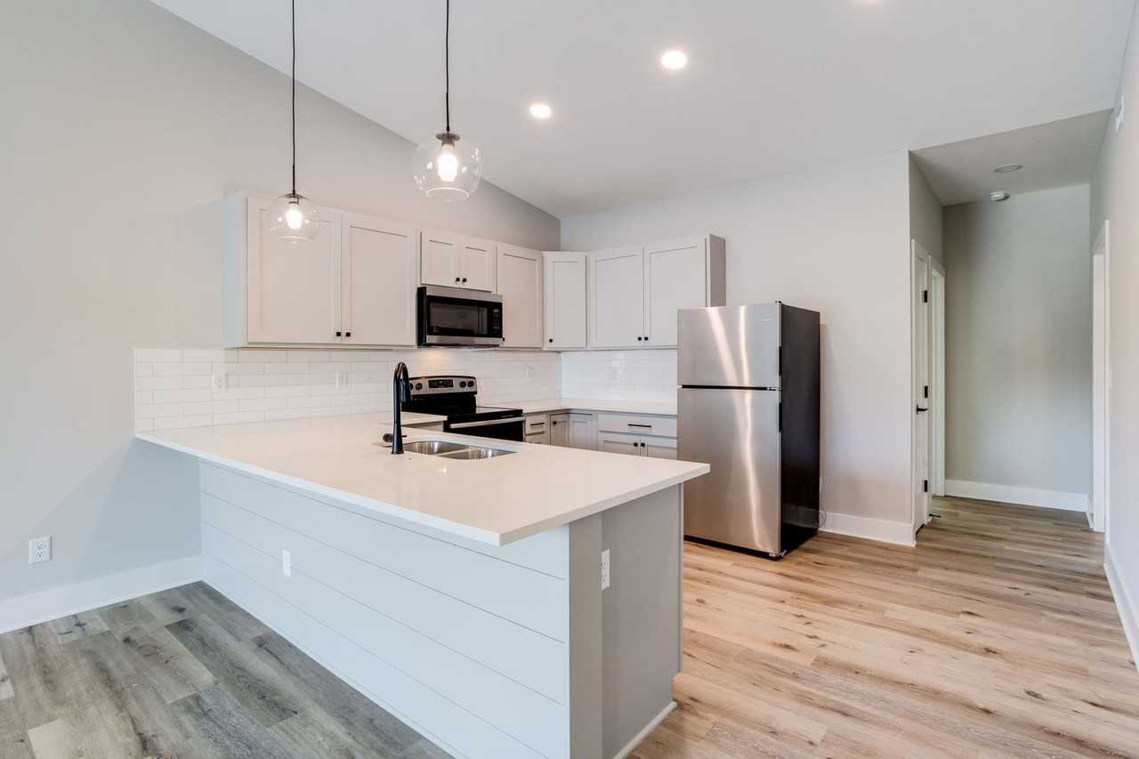 The Enclave - Photo 4 of 16