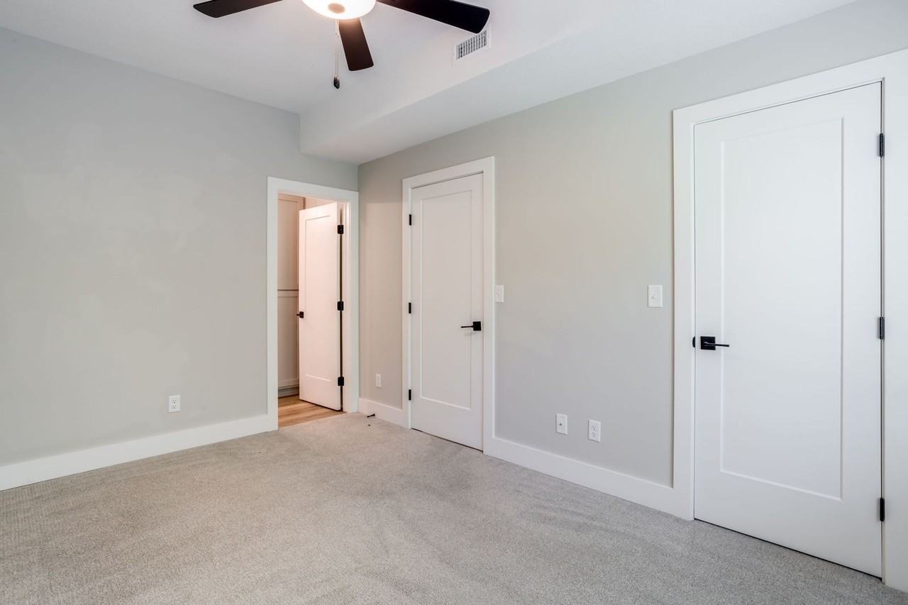 The Enclave - Photo 7 of 16