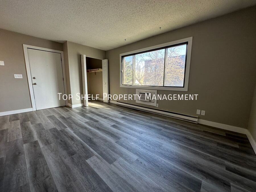 103 Grant St S #7 - Photo 4 of 6