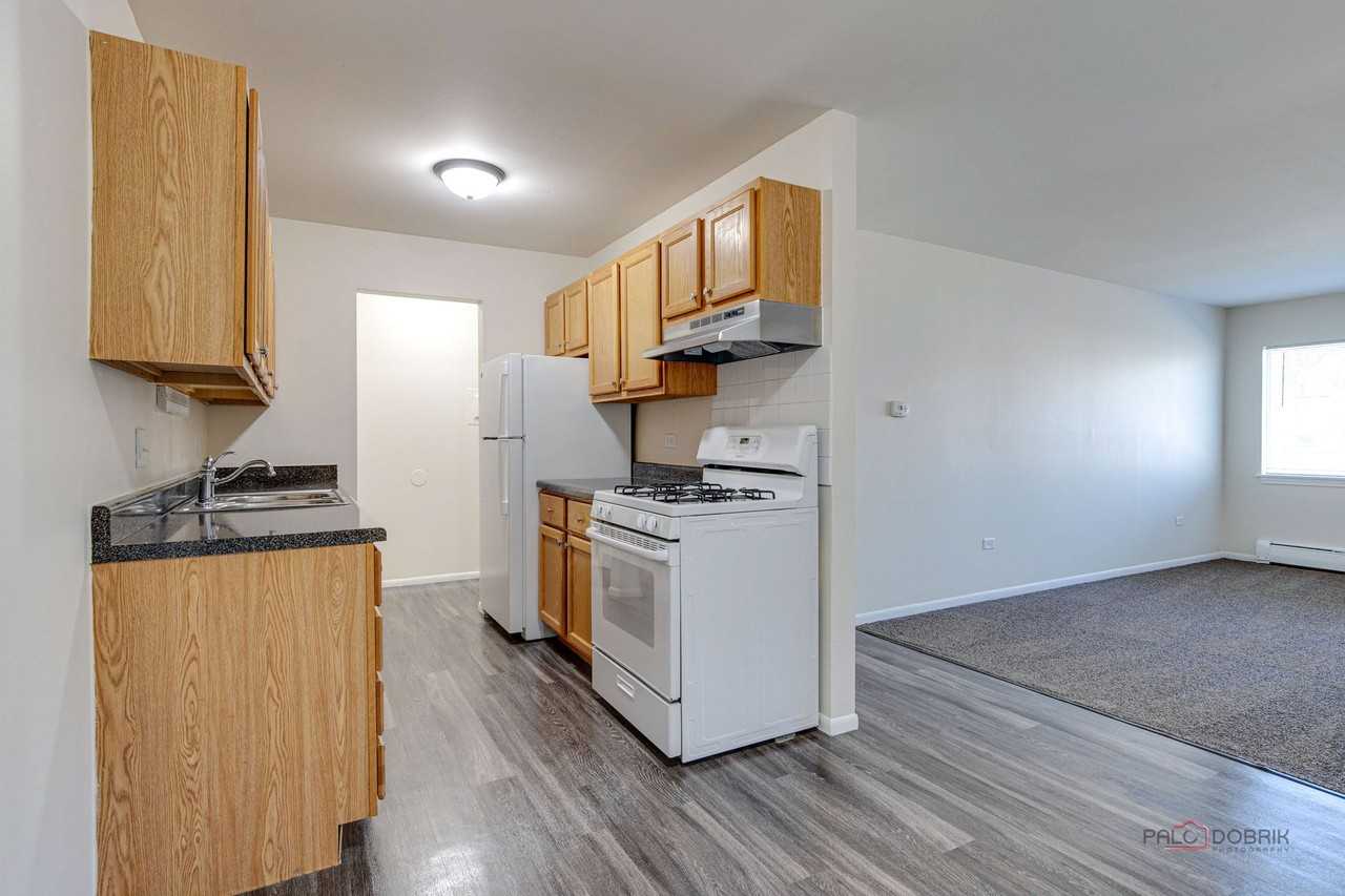 Woodlands Apartment Homes - Photo 3 of 9