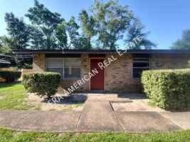 featured image of 101 Akron St