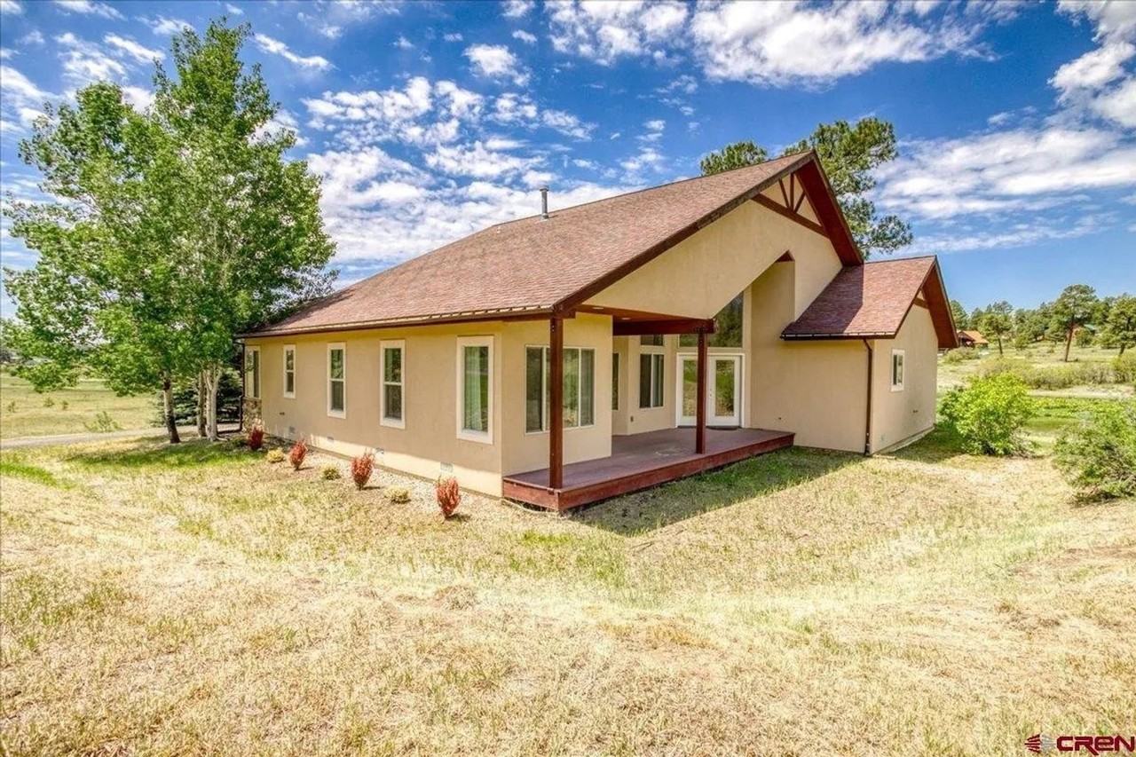 196 Dylan Dr - Photo 2 of 41