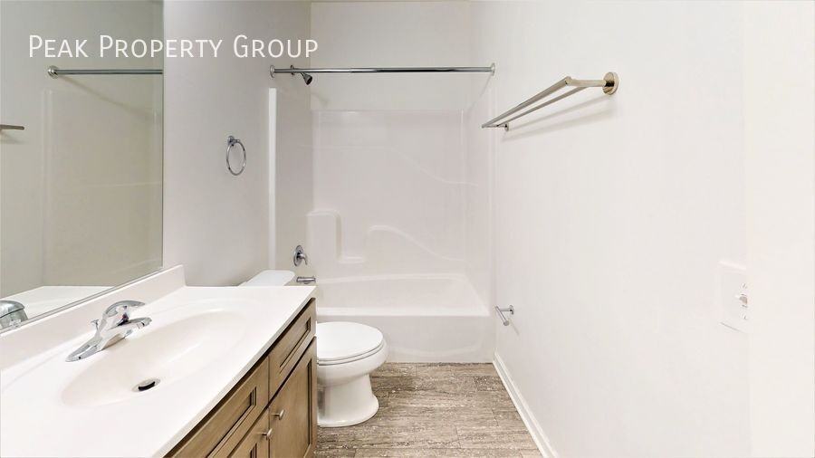 417 E 18th Ave - Photo 6 of 11