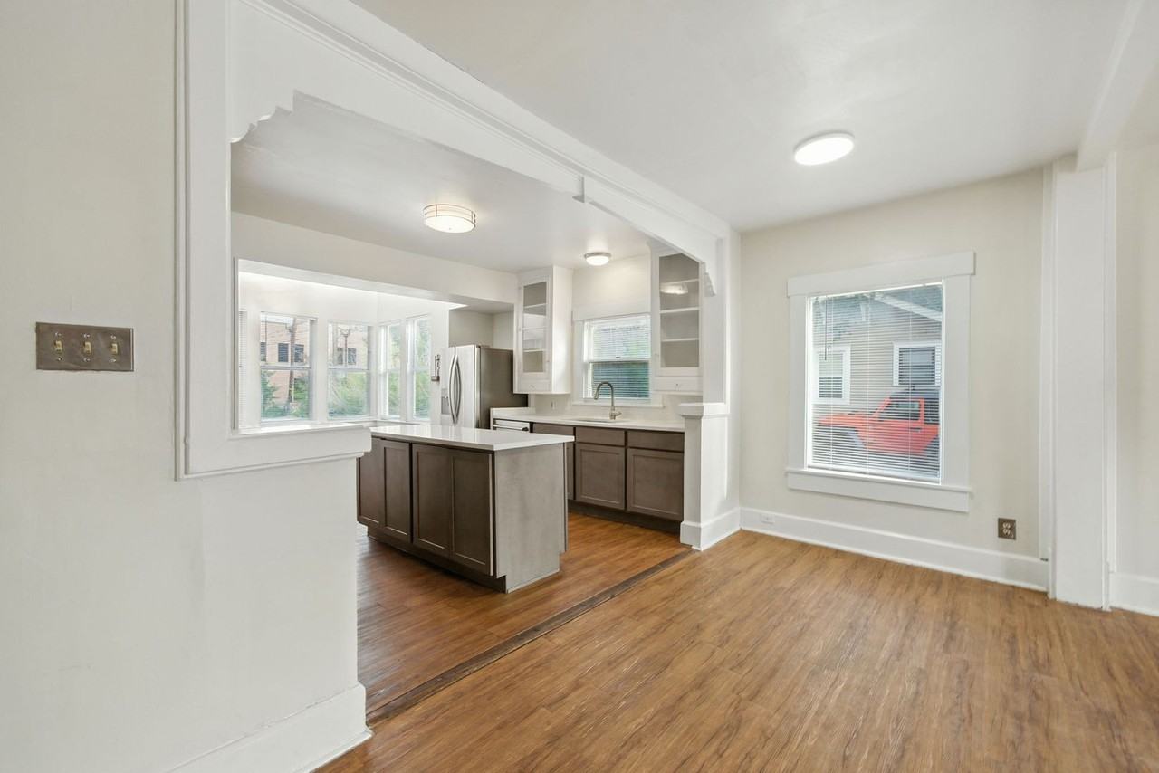 2902 Pearl St - Photo 7 of 50