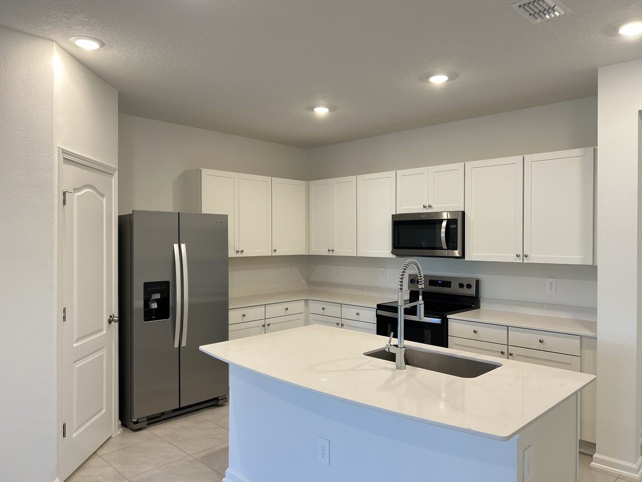 28 Blue Haven Rd #28 - Photo 3 of 29