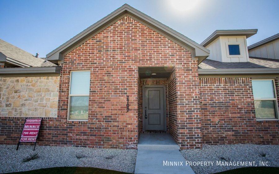 2707 137th St - Photo 2 of 36