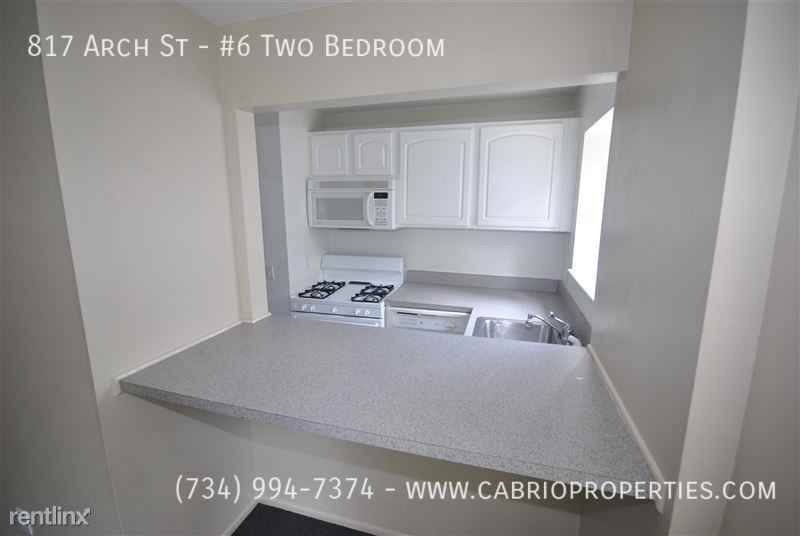 817 Arch St - Photo 7 of 11