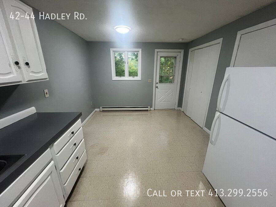 4244 Hadley Rd - Photo 2 of 22