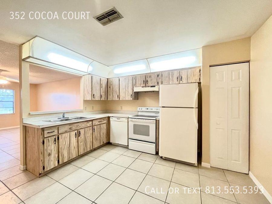 352 Cocoa Ct - Photo 5 of 12