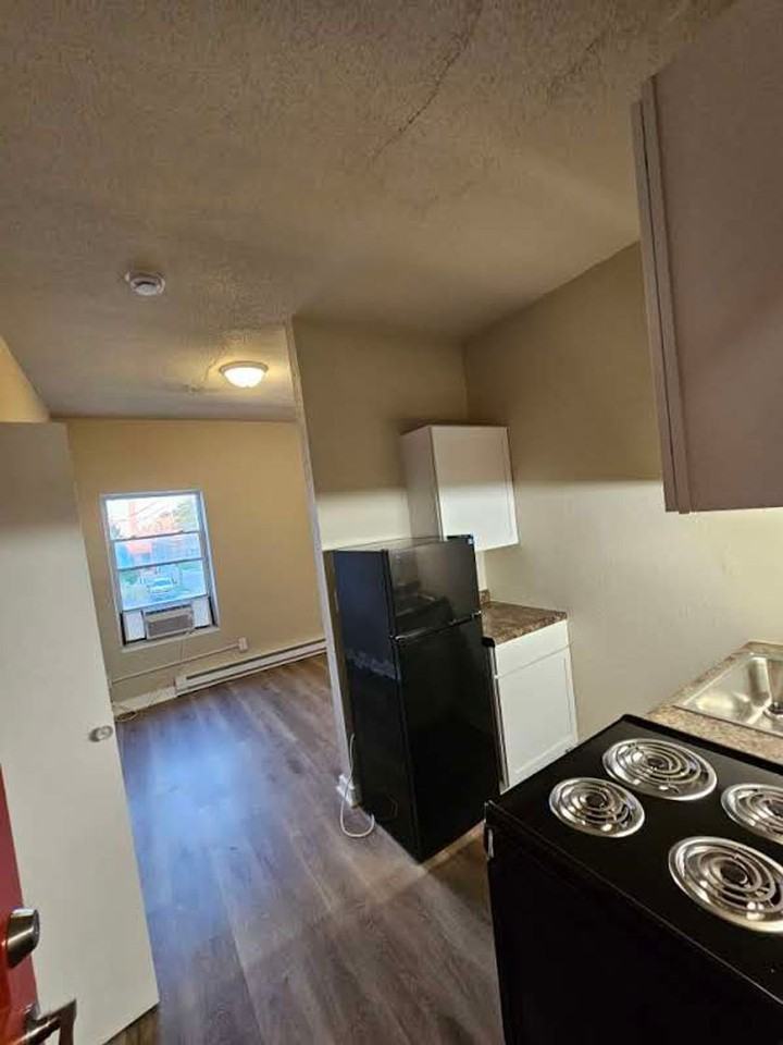 Robinson Heights - Photo 2 of 32