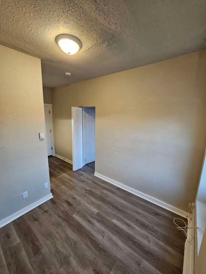 Robinson Heights - Photo 6 of 32
